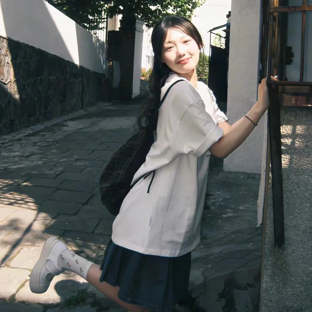 取脑袋冈村 海报